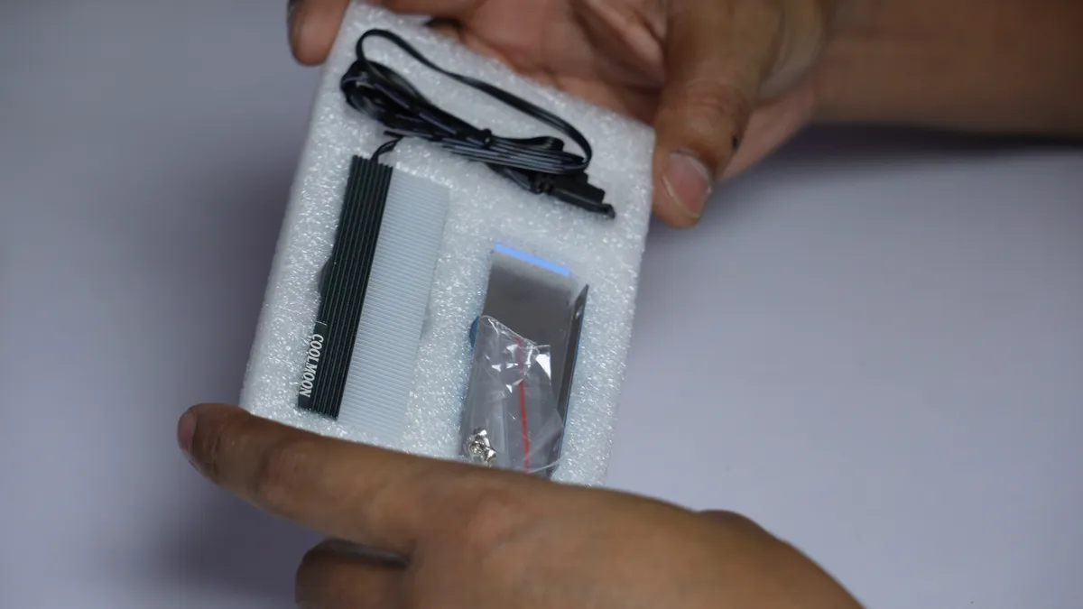 COOLMOON CM-M2A heatsink removed from its packaging