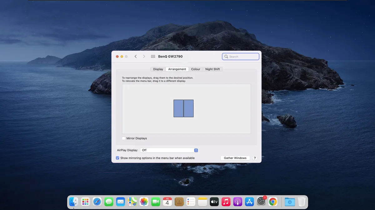 Dual monitor setup with one screen vertical and one horizontal